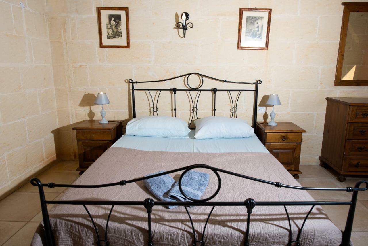 Sunset - Holiday Farmhouse With Large Private Pool In Island Of Gozo Nadur ภายนอก รูปภาพ