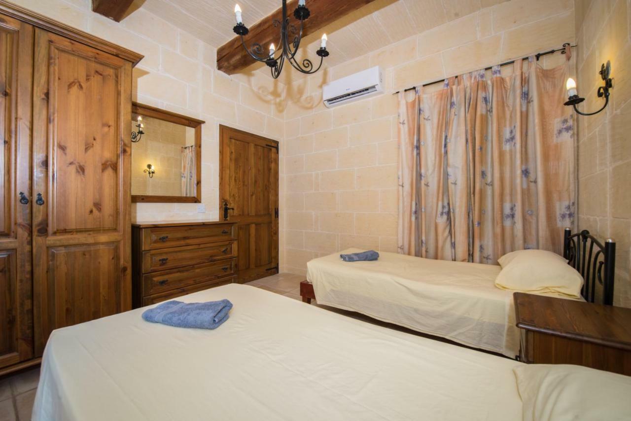 Sunset - Holiday Farmhouse With Large Private Pool In Island Of Gozo Nadur ภายนอก รูปภาพ